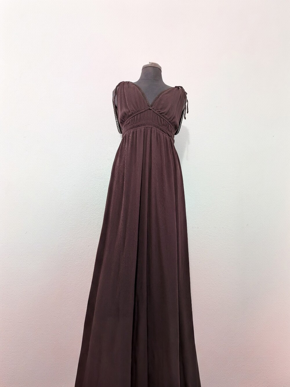 Fadedrose Elegant Brown Rayon Maxi Backless Dress with V-Neck Size X-Large
